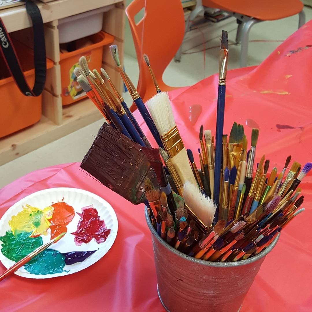 paintbrush bucket